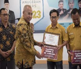 Wartawan halloriau.com (Metro Riau Grup), Zulkarnaen meraih juara II Lomba Karya Tulis Jurnalistik (foto/ist)